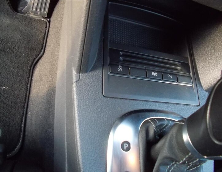 Volkswagen Touran MPV 1,6 l 77 kw