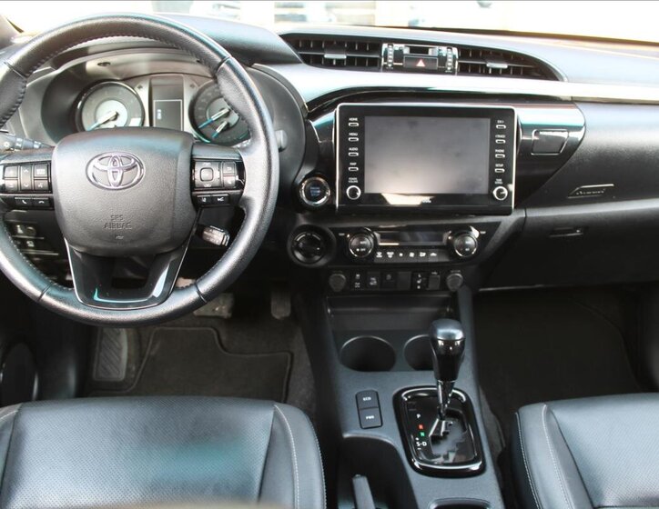 Toyota Hilux Pick-up 2,8 l 150 kw