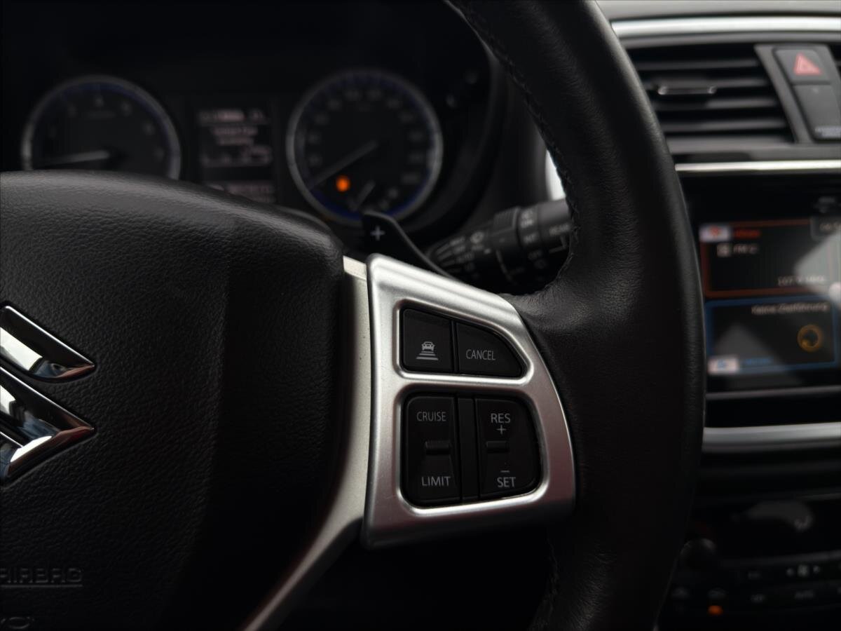 Suzuki SX4 S-Cross SUV / Terénní 1,4 l 103 kw