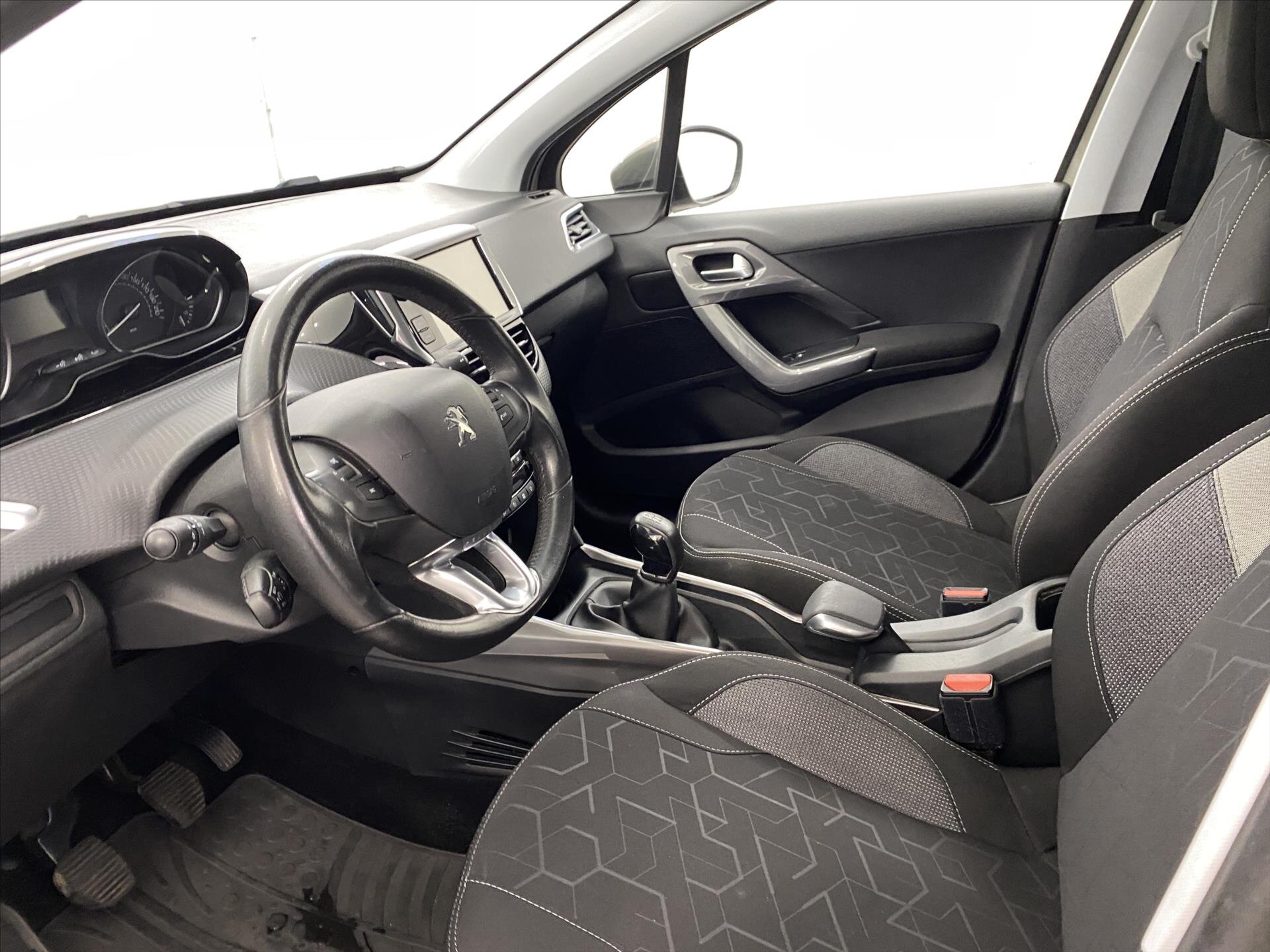 Peugeot 2008 Hatchback 1,2 l 60 kw
