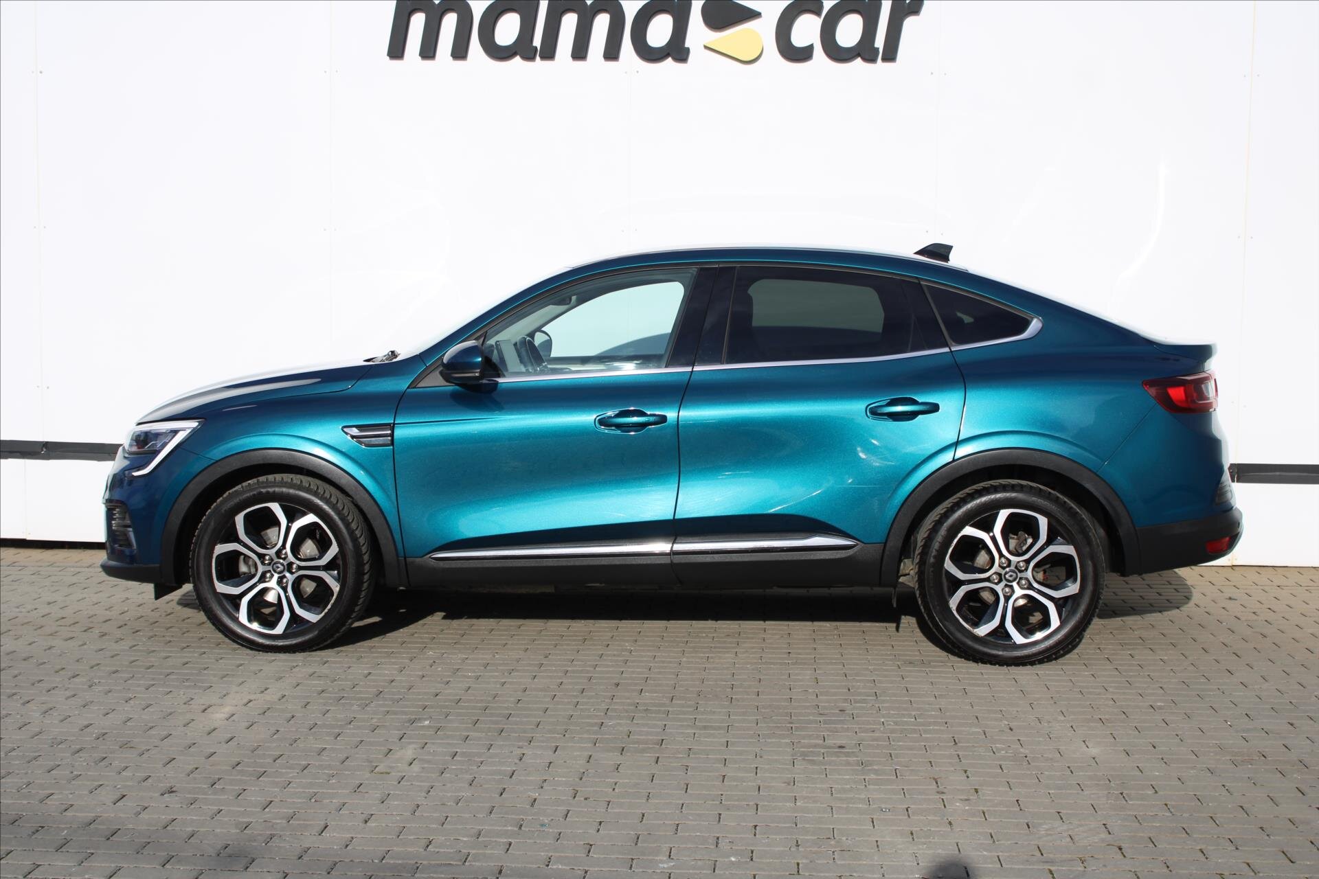 Renault Arkana SUV / Terénní 1,6 l 120 kw