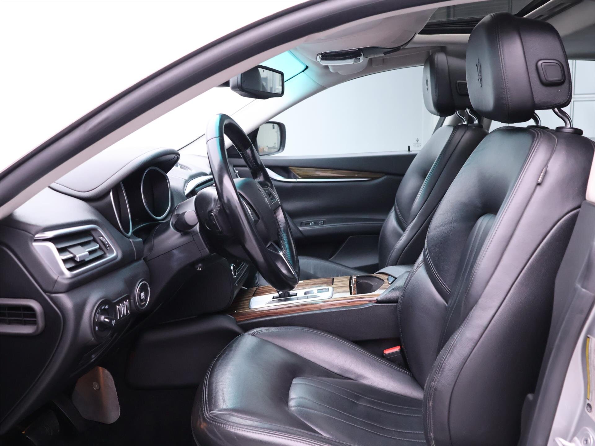 Maserati Ghibli Sedan 3,0 l 302 kw