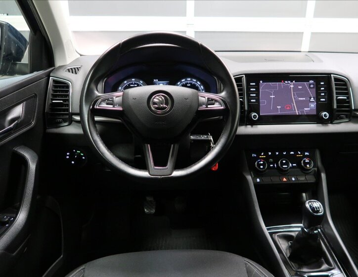 Škoda Karoq SUV / Terénní 1,5 l 110 kw