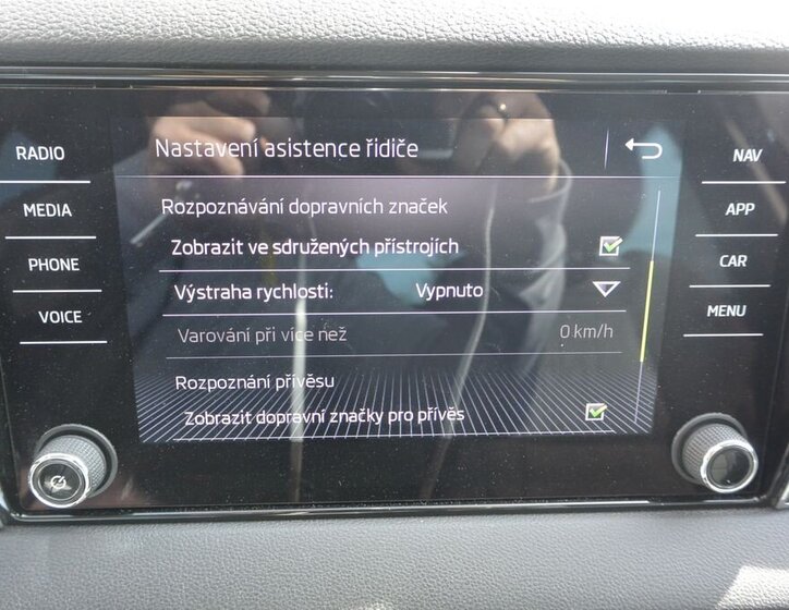 Škoda Karoq SUV / Terénní 2,0 l 110 kw