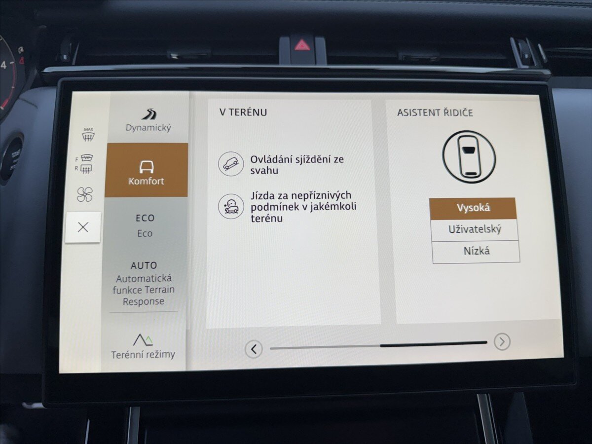 Land Rover Range Rover Velar SUV / Terénní 3,0 l 221 kw