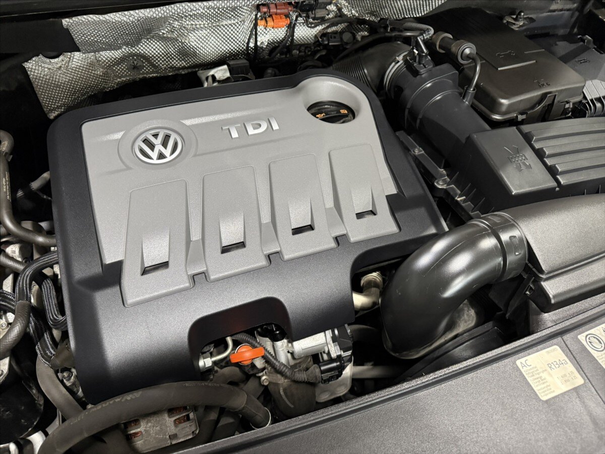 Volkswagen Sharan MPV 2,0 l 103 kw