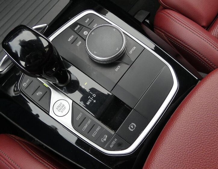 BMW X3 SUV / Terénní 2,0 l 140 kw