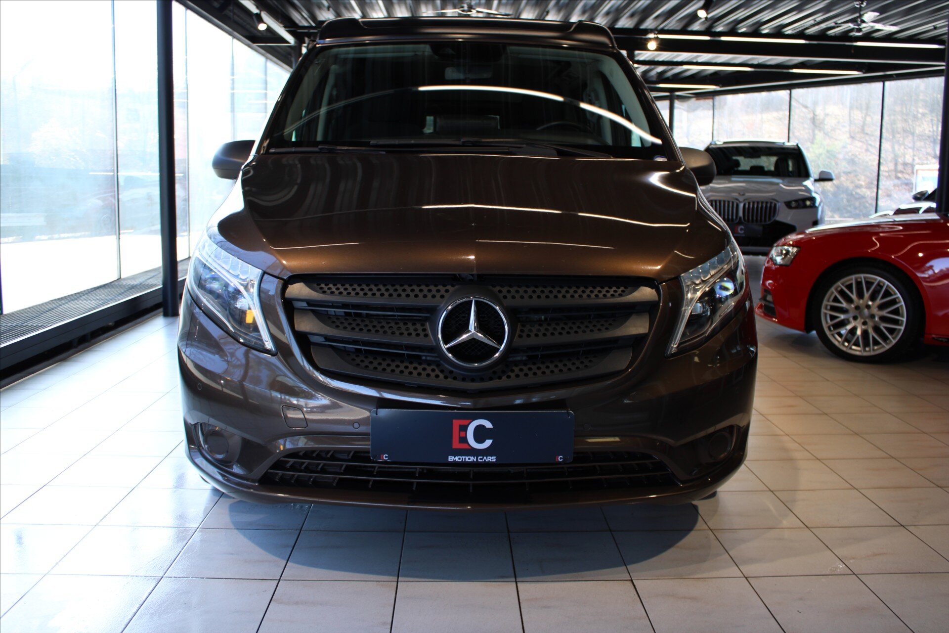 Mercedes-Benz Vito MPV 2,1 l 140 kw