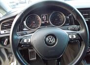 Volkswagen Golf 24