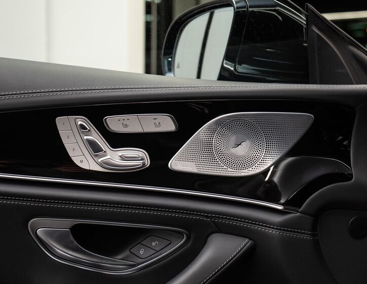 Mercedes-Benz AMG GT SUV / Terénní 4,0 l 430 kw