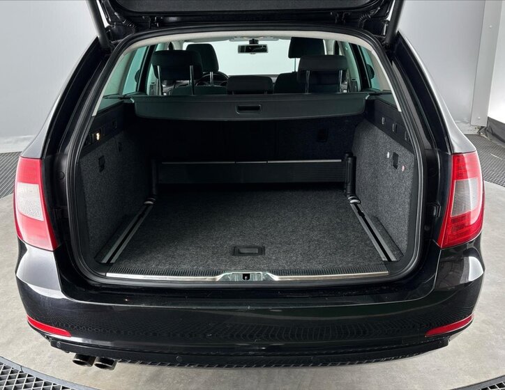 Škoda Superb Kombi 2,0 l 103 kw