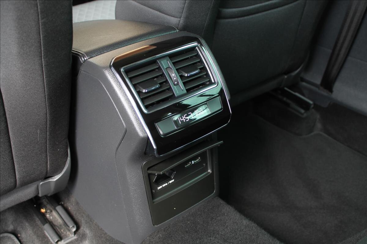 Škoda Superb Kombi 2,0 l 110 kw