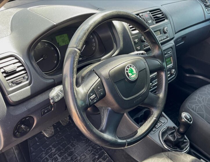 Škoda Roomster 12