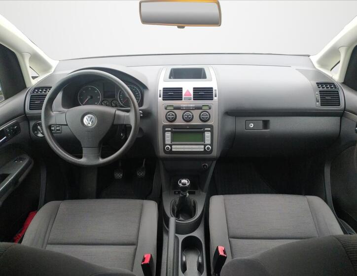 Volkswagen Touran 9