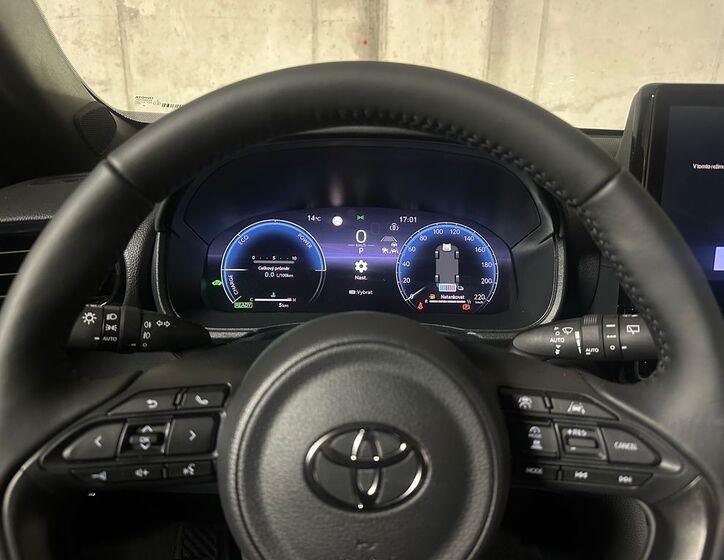 Toyota Yaris Cross 14