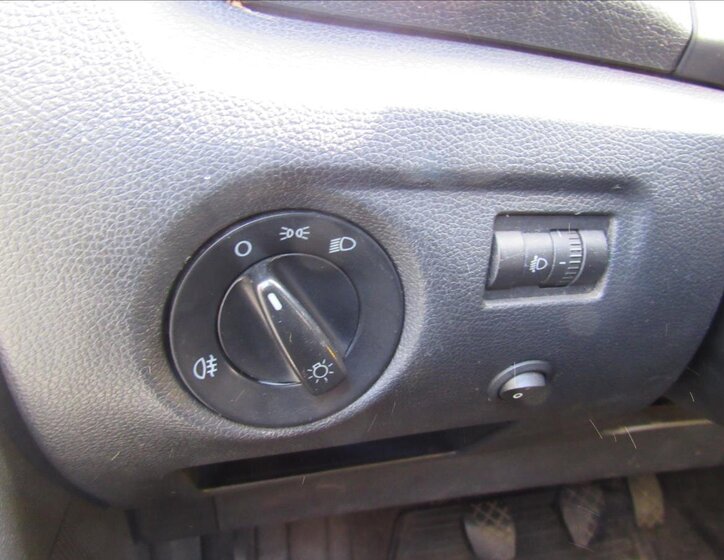 Škoda Praktik Skříň 1,2 l 51 kw