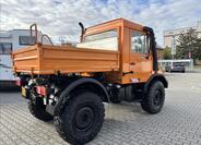 Mercedes-Benz Ostatní 4