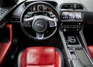 Jaguar F-Pace SUV 3,0 l 221 kw