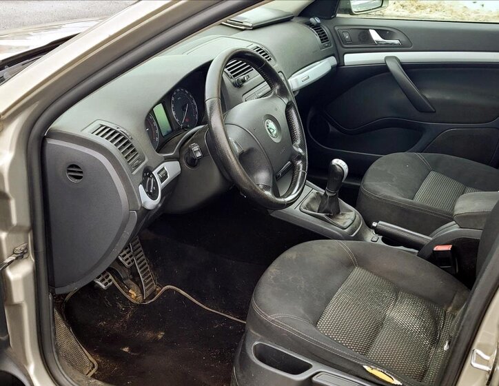 Škoda Octavia Kombi 2,0 l 103 kw
