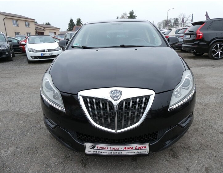 Lancia Delta Hatchback 1,4 l 88 kw