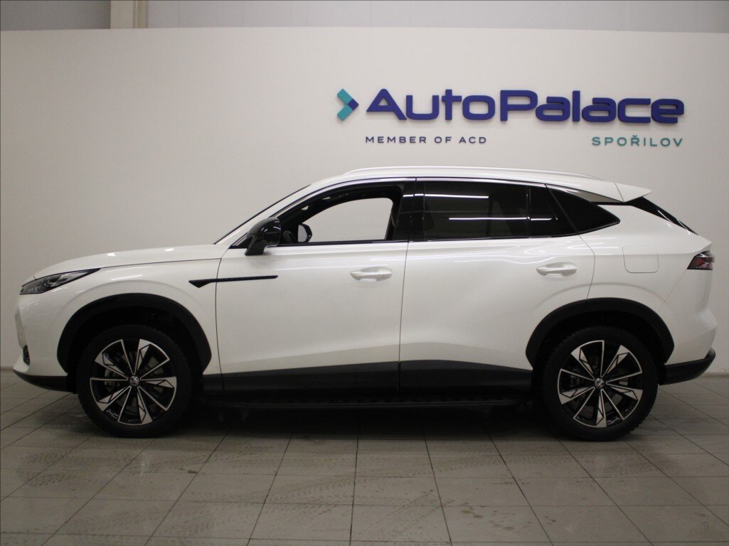 MG HS SUV 1,5 l 200 kw