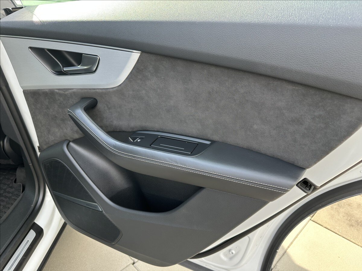 Audi SQ8 SUV / Terénní 4,0 l 320 kw