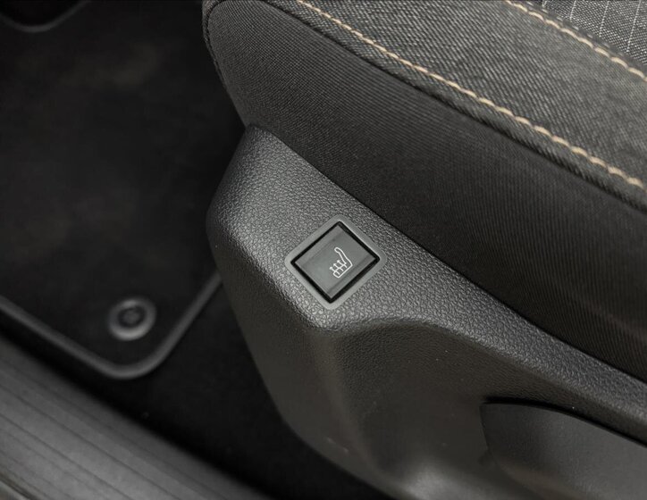 Peugeot Rifter MPV 1,5 l 96 kw