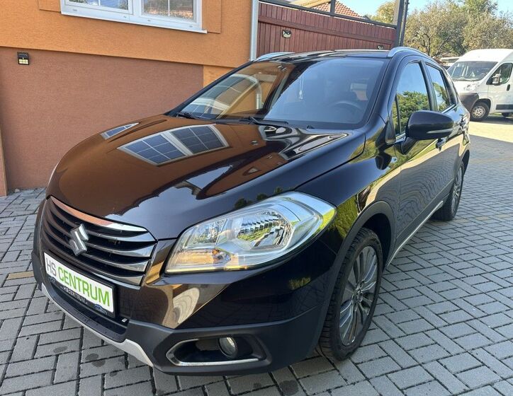 Suzuki SX4 S-Cross 8