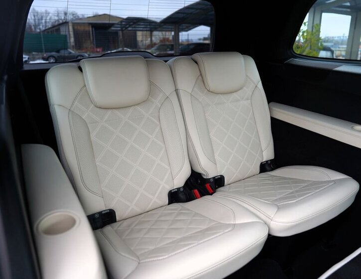 Mercedes-Benz GLS SUV 3,0 l 190 kw