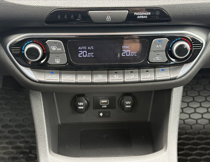 Hyundai i30 Kombi 1,5 l 118 kw