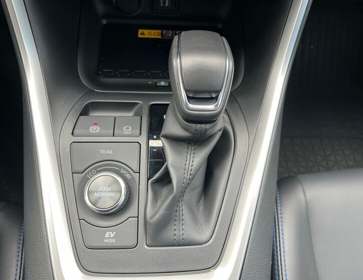 Toyota RAV4 SUV / Terénní 2,5 l 131 kw