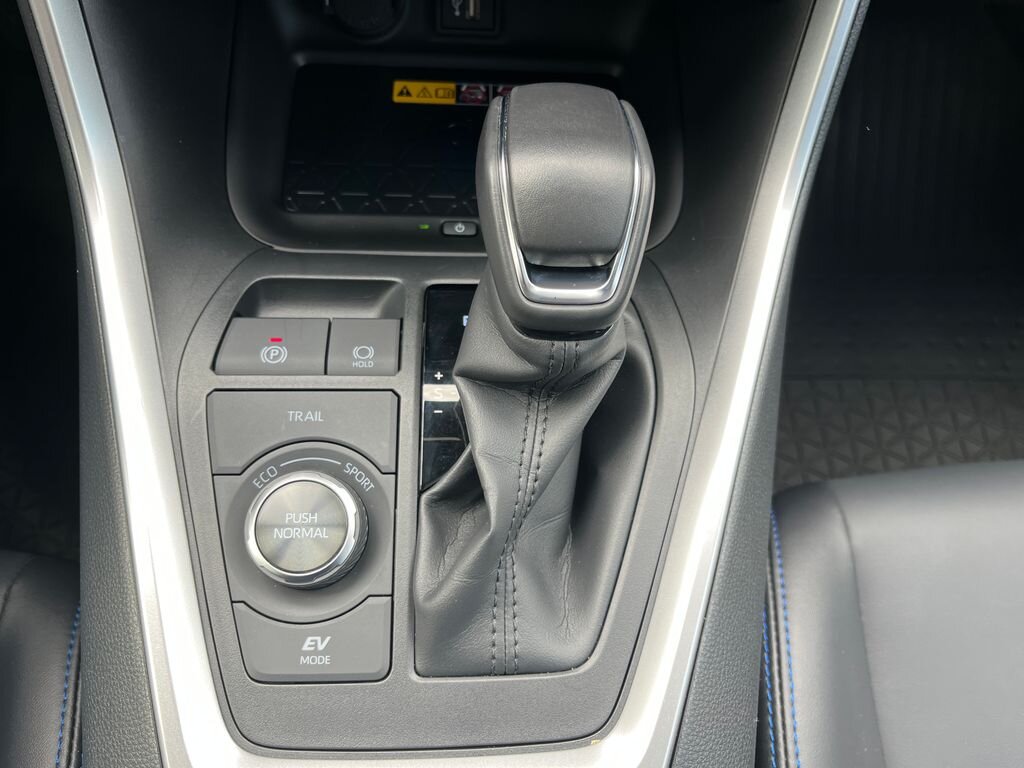 Toyota RAV4 SUV / Terénní 2,5 l 131 kw