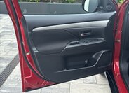 Mitsubishi Outlander SUV / Terénní 2,3 l 110 kw