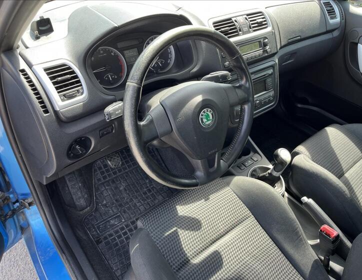Škoda Roomster 9