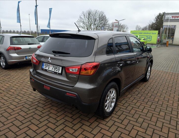 Mitsubishi ASX SUV / Terénní 1,6 l 86 kw