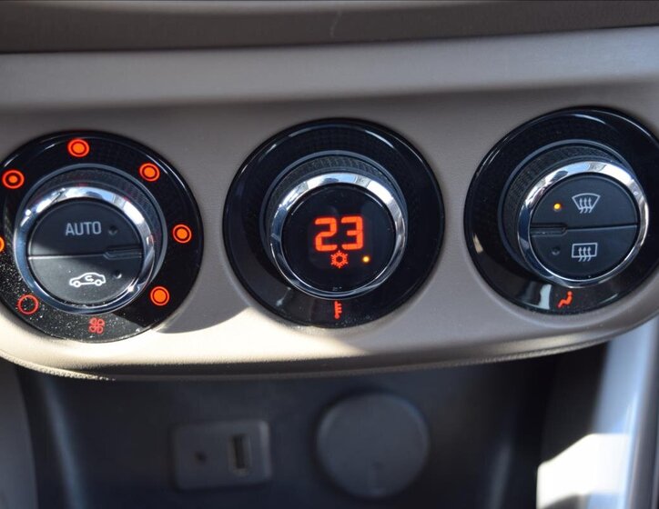 Opel Adam Hatchback 1,2 l 51 kw