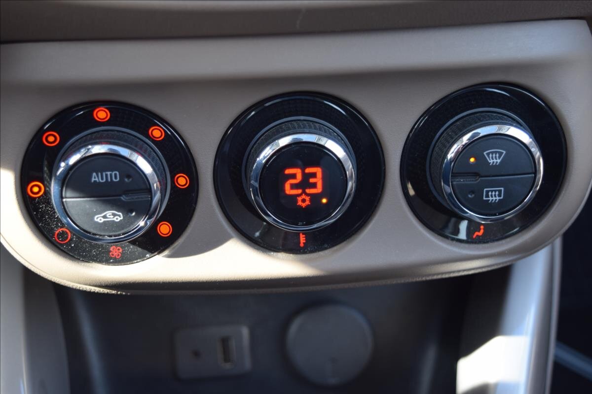 Opel Adam Hatchback 1,2 l 51 kw