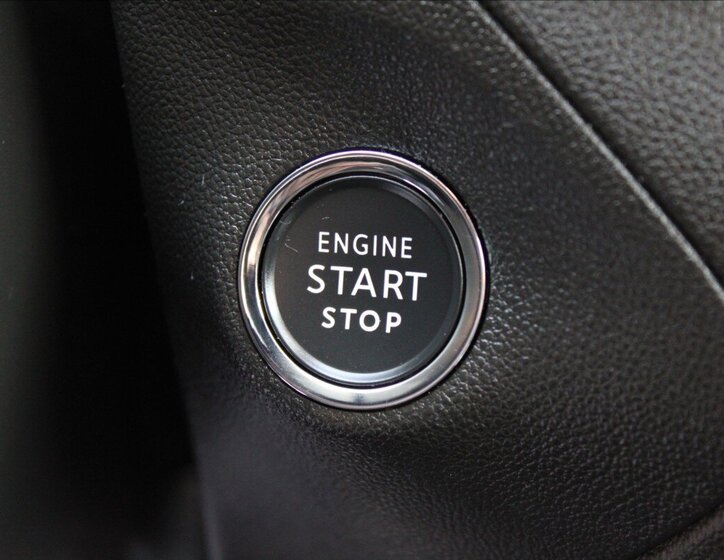 Opel Grandland SUV 1,2 l 96 kw