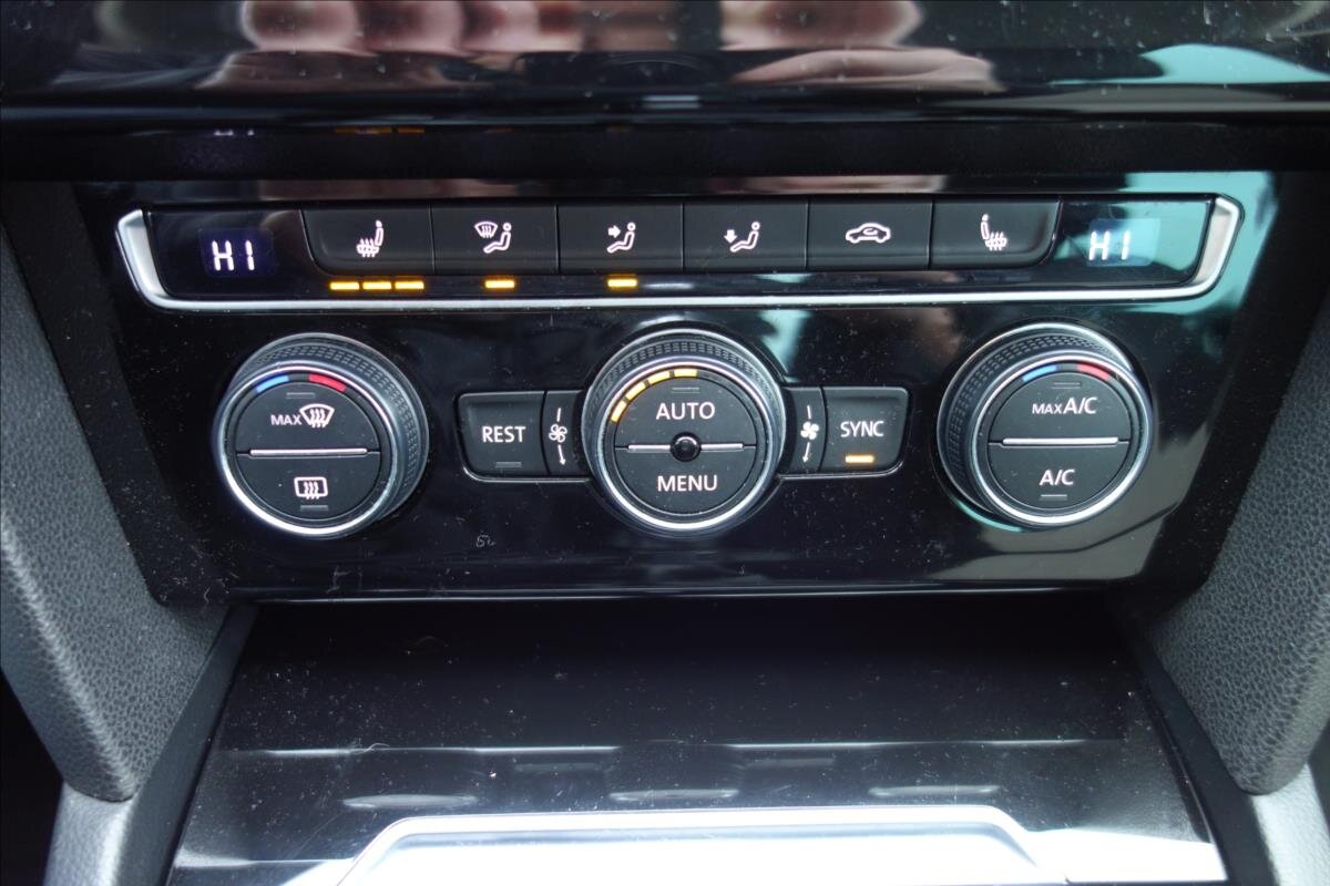 Volkswagen Passat Sedan 2,0 l 140 kw