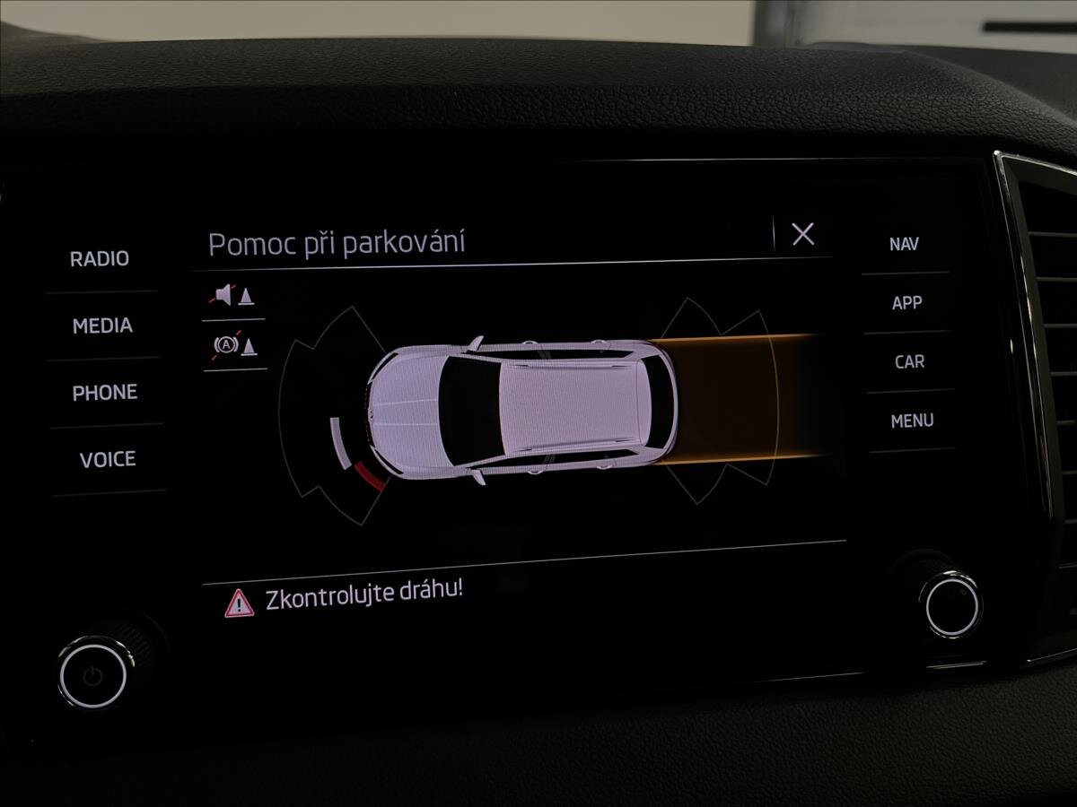 Škoda Karoq SUV / Terénní 1,5 l 110 kw