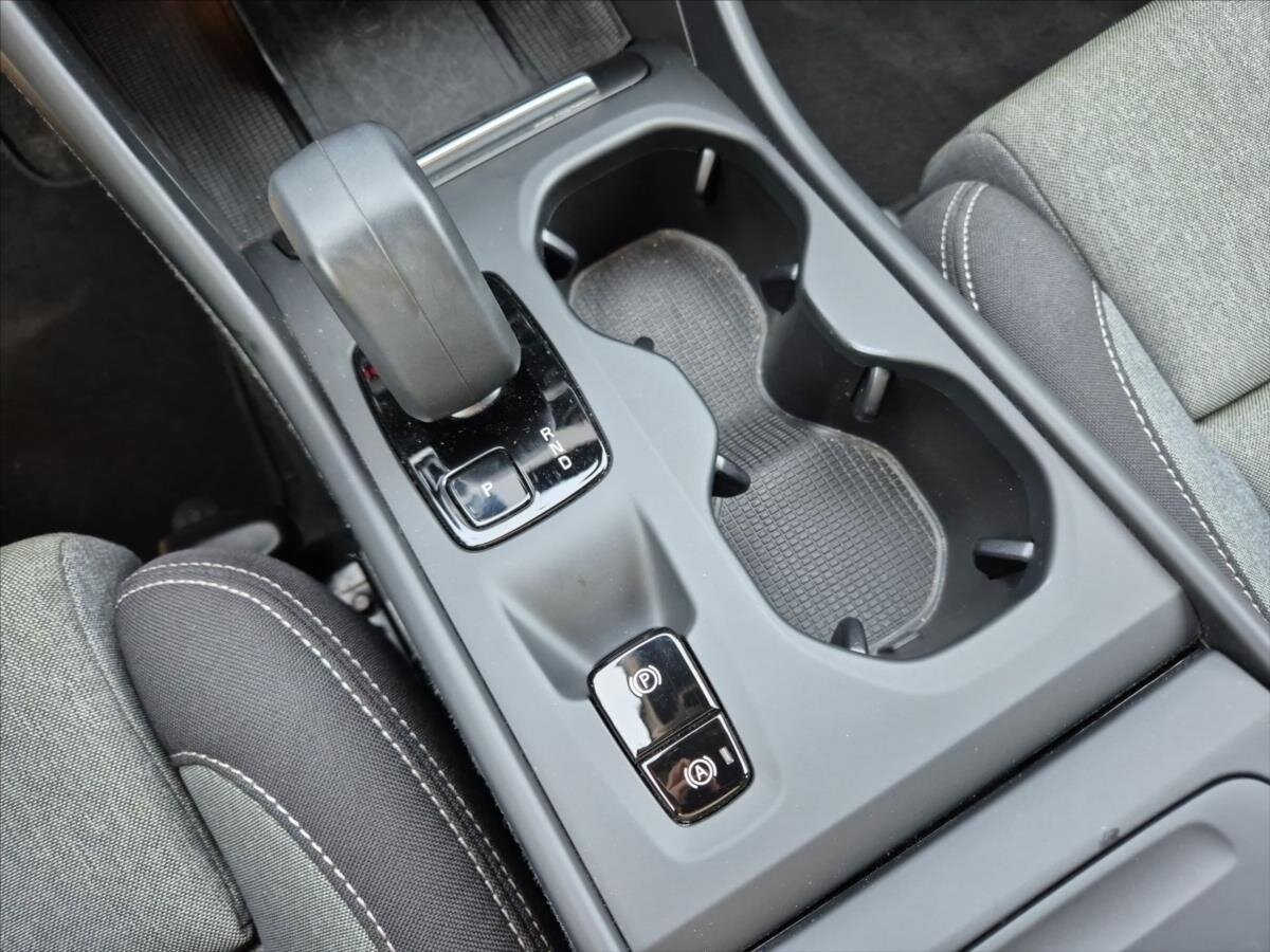 Volvo XC40 SUV 2,0 l 120 kw