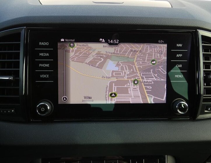 Škoda Karoq SUV / Terénní 1,5 l 110 kw