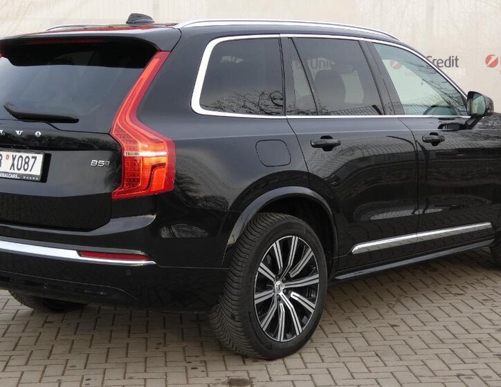 Volvo XC90 SUV / Terénní 2,0 l 173 kw