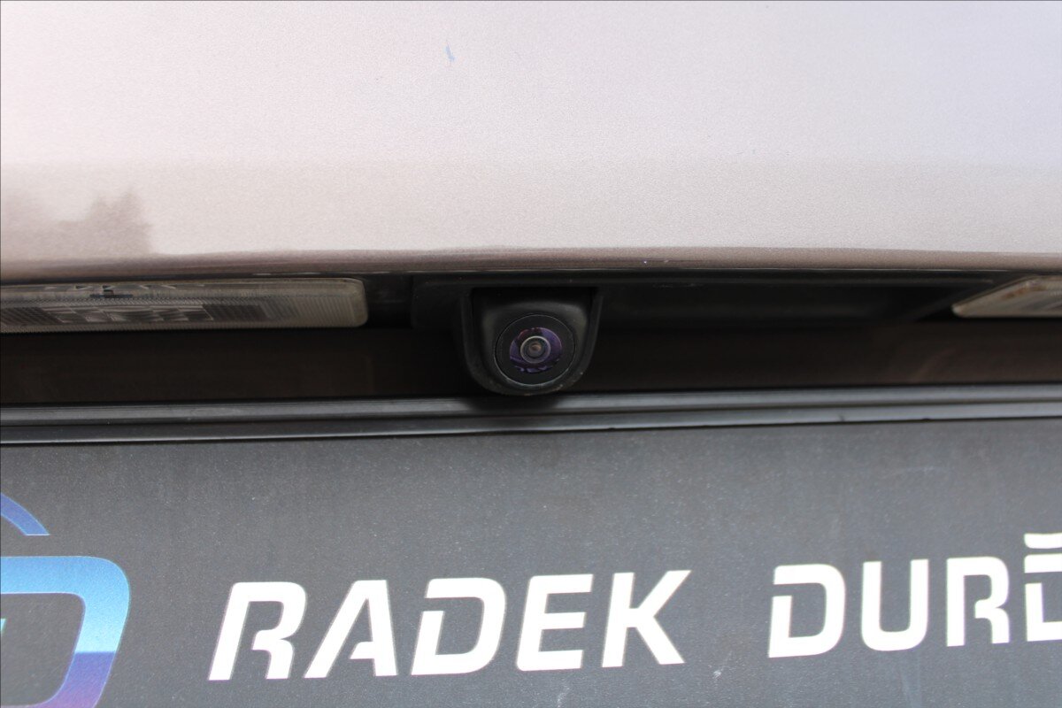 KIA Sportage SUV / Terénní 2,0 l 136 kw