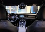 Alfa Romeo Stelvio SUV / Terénní 2,0 l 206 kw