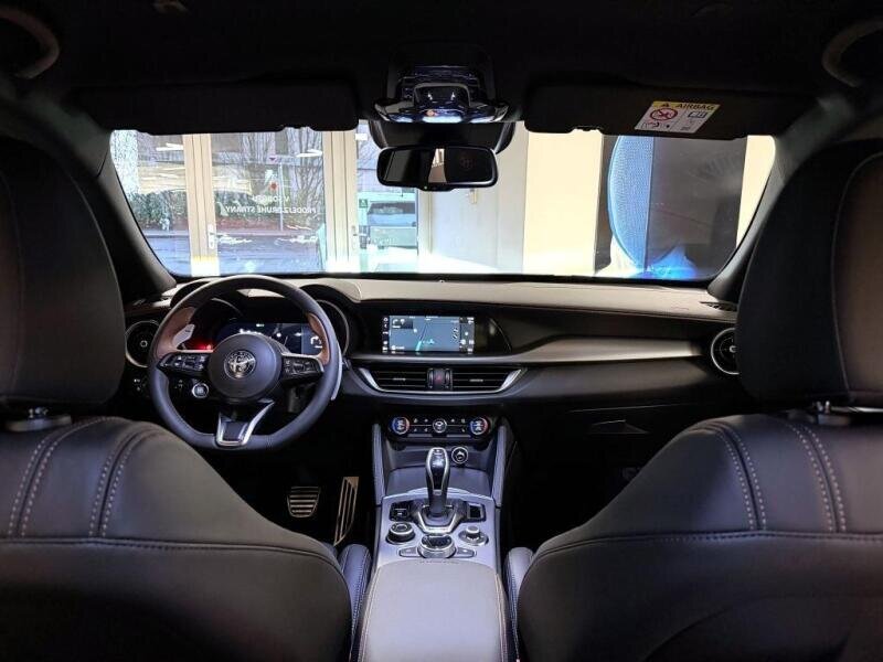 Alfa Romeo Stelvio SUV / Terénní 2,0 l 206 kw