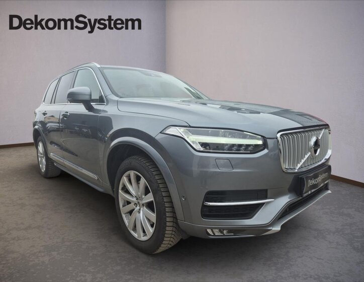 Volvo XC90 SUV / Terénní 2,0 l 165 kw