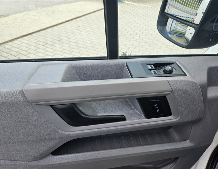 Volkswagen Crafter 8