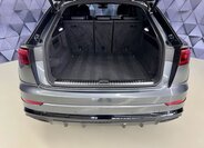 Audi Q8 SUV / Terénní 3,0 l 210 kw