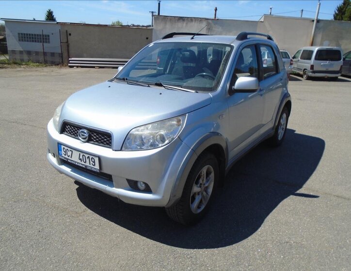 Daihatsu Terios SUV / Terénní 1,5 l 77 kw